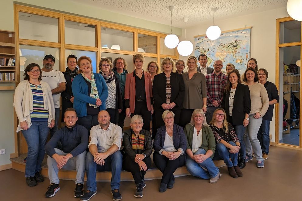 Gruppenfoto der Vetreter*inen des Lokalen Bündnis für Familie im Landkreis Schwandorf
