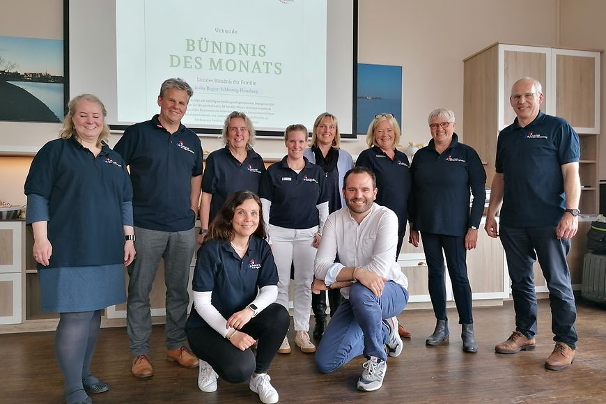 Valentin Franklyn (Servicebüro LBFF) mit dem Lokalen Bündnis für Familie Schleswig-Flensburg