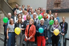 Gruppenfoto aller Teilnehmenden der Zukunftswerkstätten