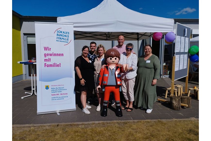 Gruppenbild vom Aktionstag für Familien in Neu Wulmstorf